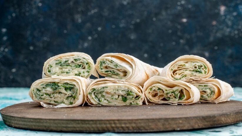 Рулетики из лаваша с фаршем и капустой: быстро, вкусно и просто! Рулетики из лаваша с фаршем и капустой: быстро, вкусно и просто!