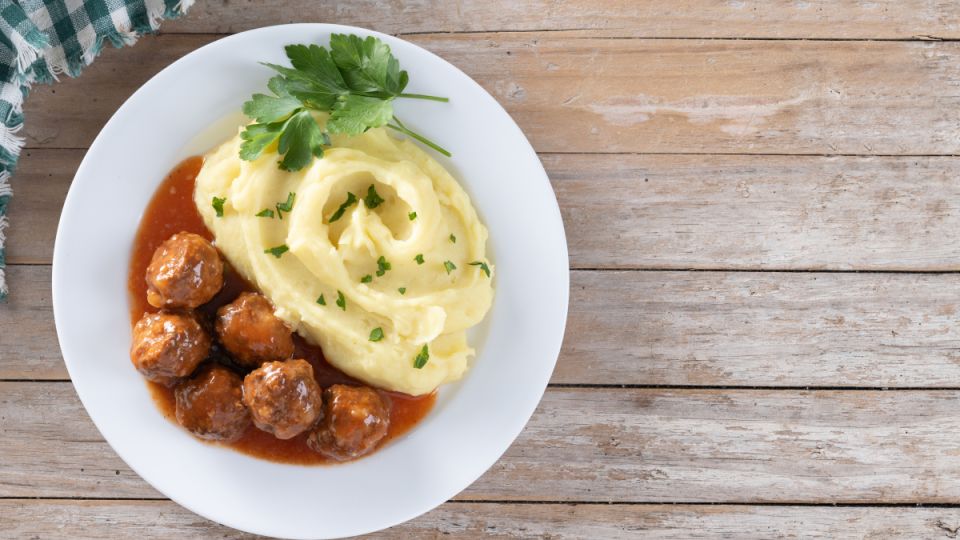 Секретный рецепт подливы для котлет: просто и вкусно Секретный рецепт подливы для котлет: просто и вкусно