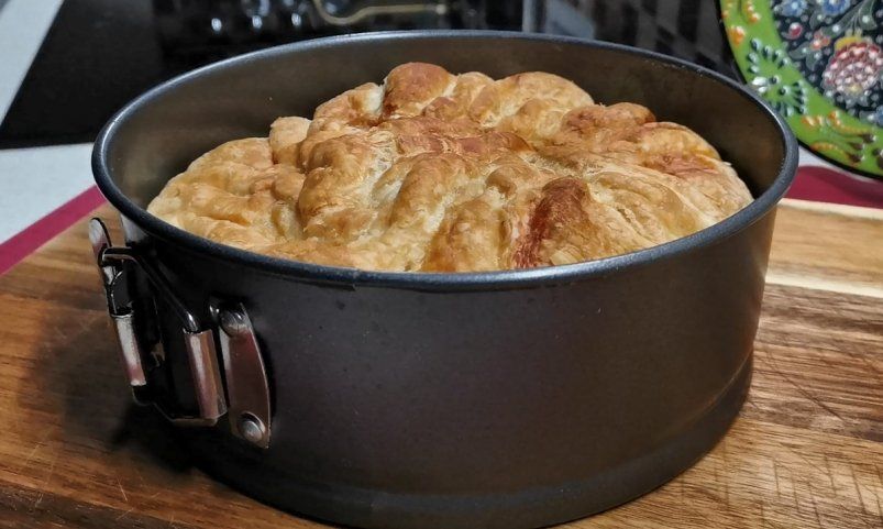 Слоёный картофельный пирог: быстро, вкусно и просто! Слоёный картофельный пирог: быстро, вкусно и просто!