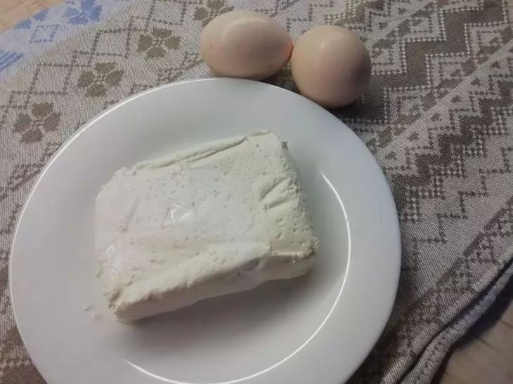 Вкусный и полезный завтрак из яиц и творога: простой рецепт Вкусный и полезный завтрак из яиц и творога: простой рецепт