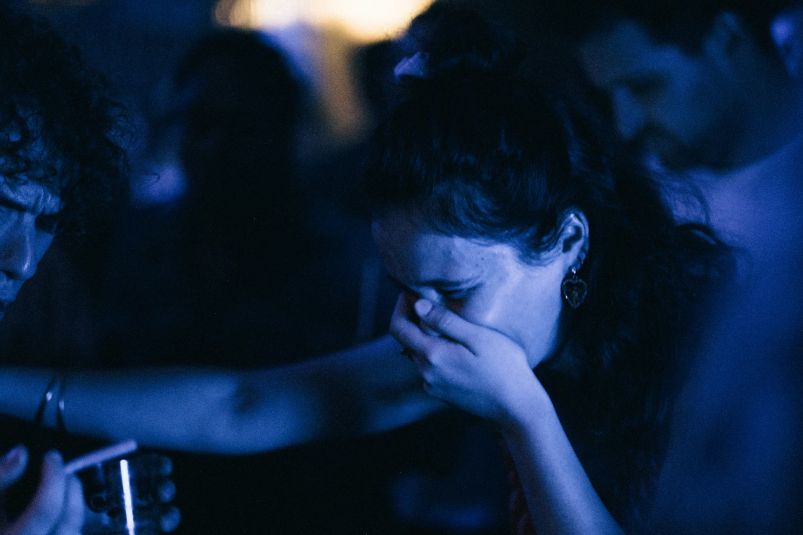 Песни 90-х: три мелодии, которые вызывают слёзы и переносят в прошлое Песни 90-х: три мелодии, которые вызывают слёзы и переносят в прошлое