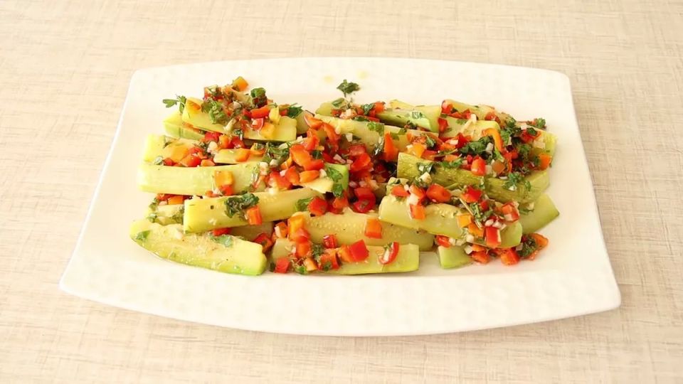 Кабачки больше не жарю: легкий и вкусный способ заготовки, который понравится всем Кабачки больше не жарю: легкий и вкусный способ заготовки, который понравится всем