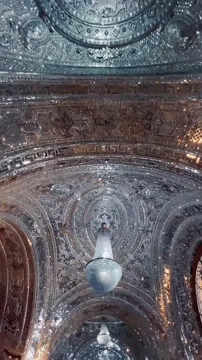 Юрий Баранчик: Зеркальный зал (Talar-e Ayeneh) — один из самых известных залов во Дворце Голестан в Тегеране